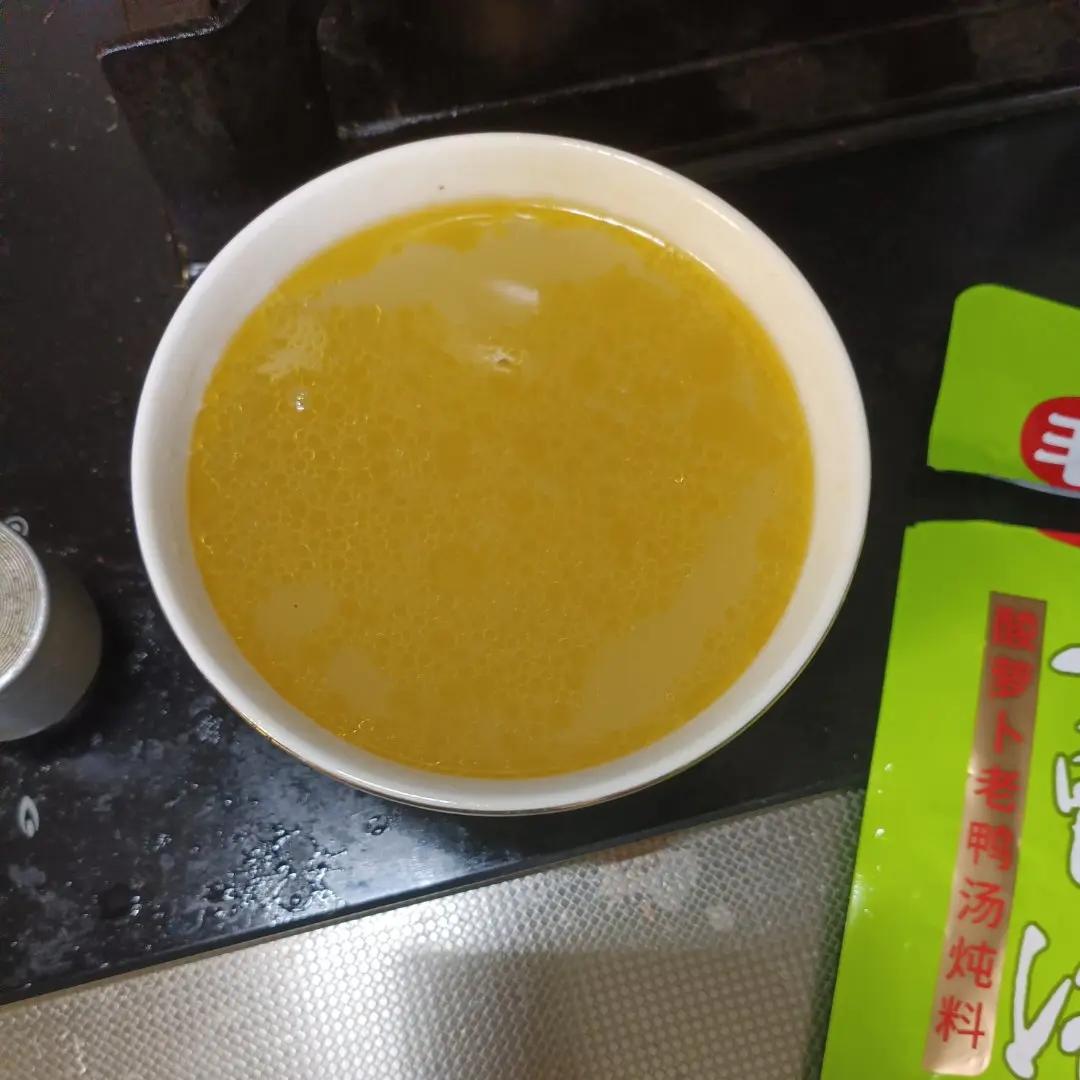 萝卜比鸭好吃的酸萝卜老鸭汤（也可以作为火锅底料呢）