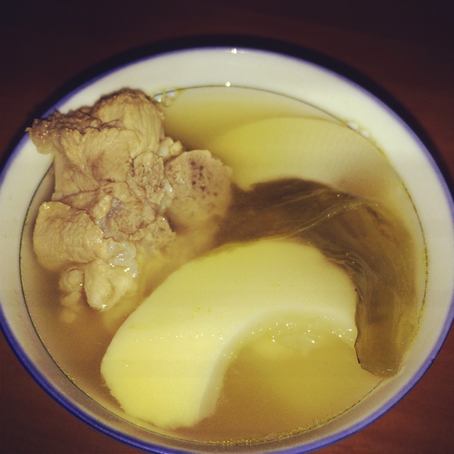 春笋排骨咸肉汤