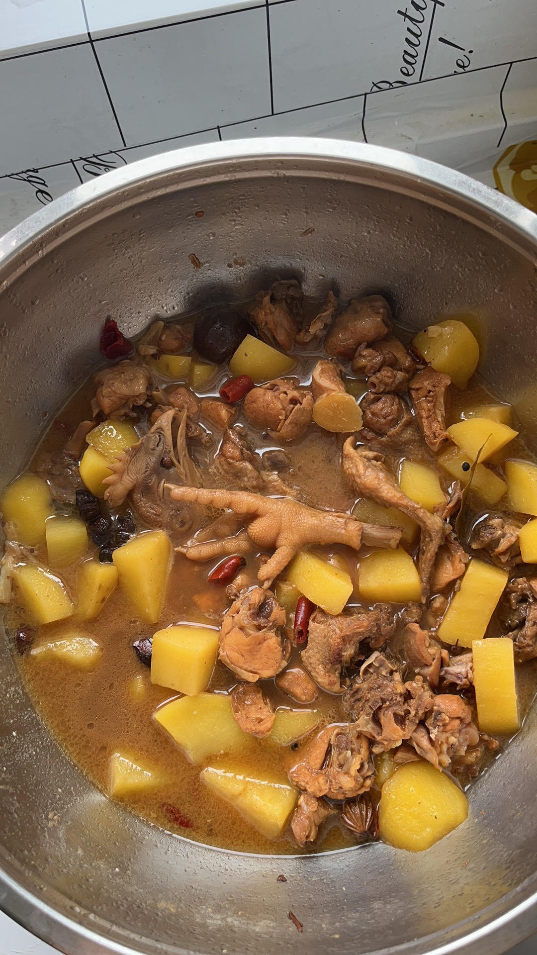 土豆炖鸡块