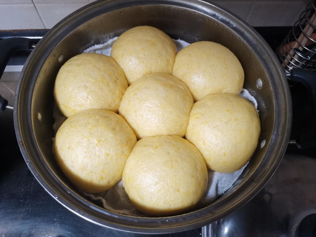 新手也可以--详解如何做出人见人爱、金黄的南瓜馒头