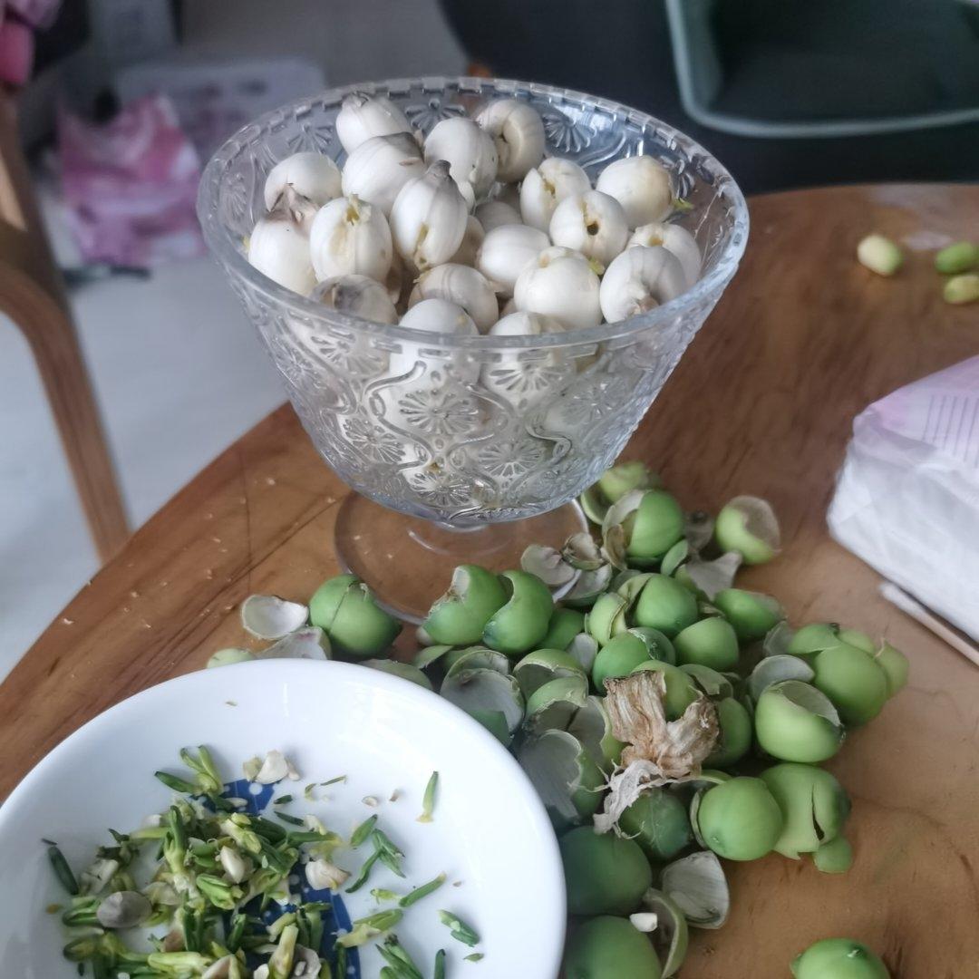 鲜吃莲子