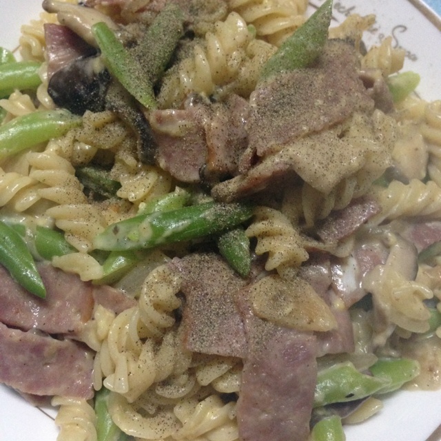 超简单的奶汁培根意面Carbonara