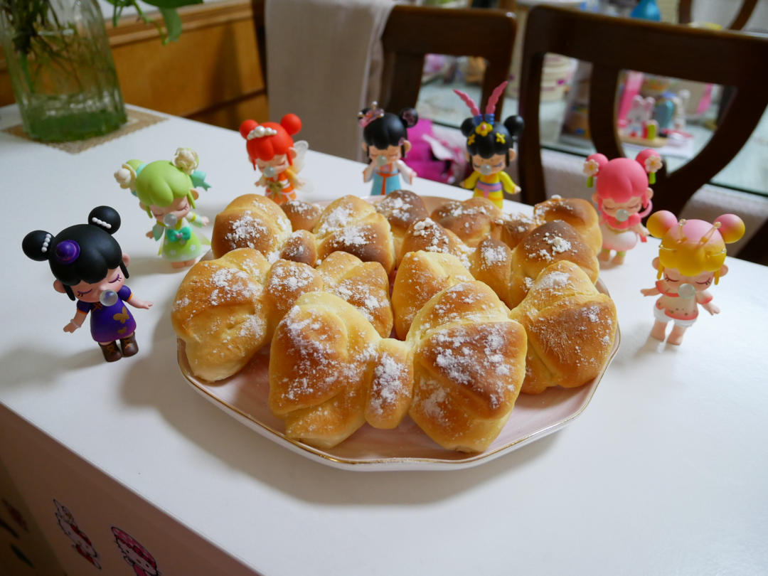 甜蜜少女心-蝴蝶结面包