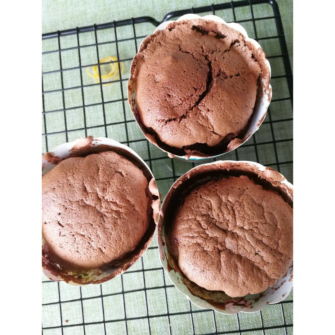 不消泡的巧克力戚风