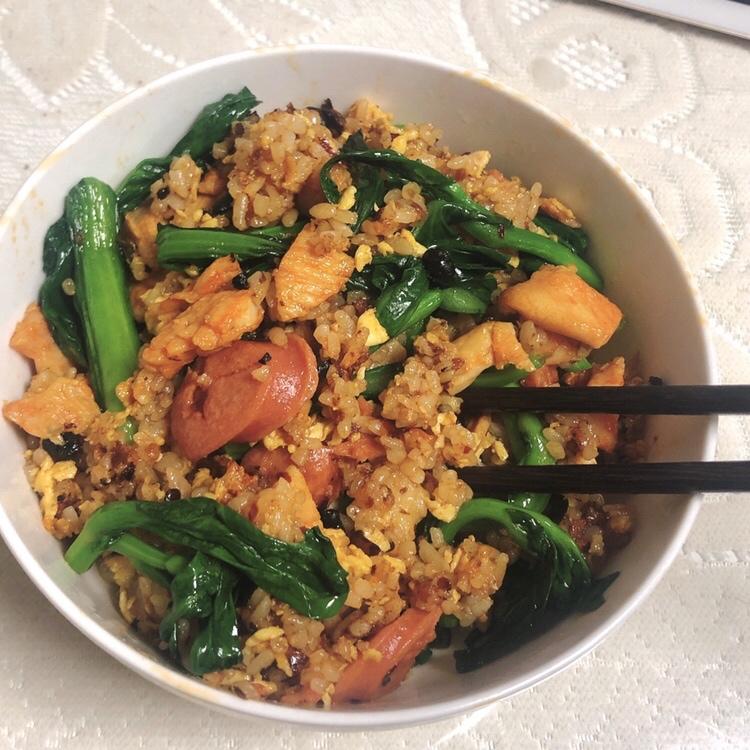老干妈蛋炒饭(教你如何处理隔夜饭)