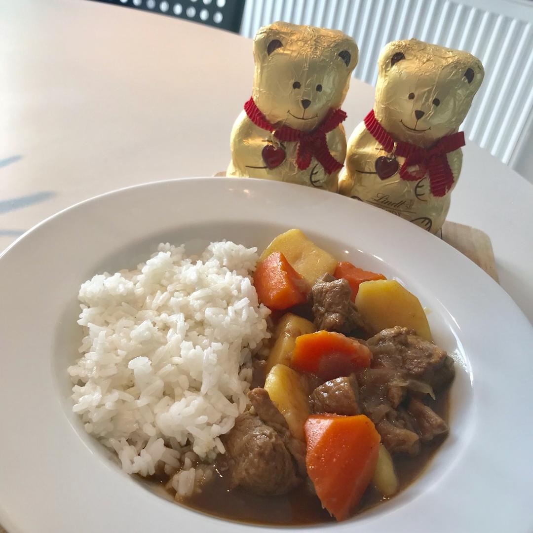 日本妹子教的日式咖喱牛肉饭