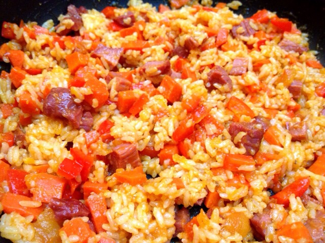 红色系茄汁炒饭