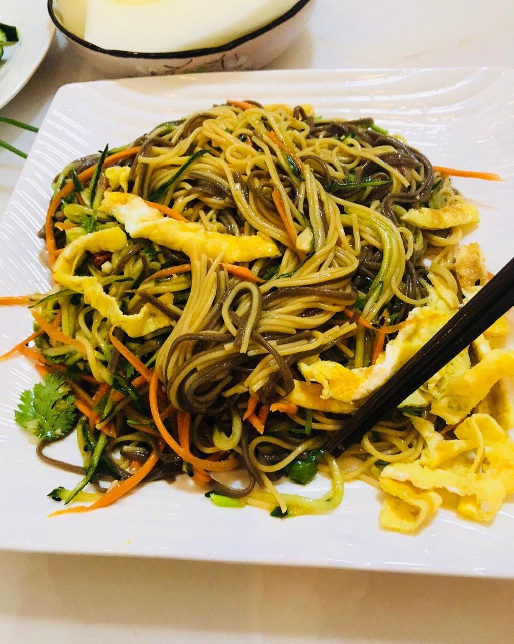 凉拌荞麦面