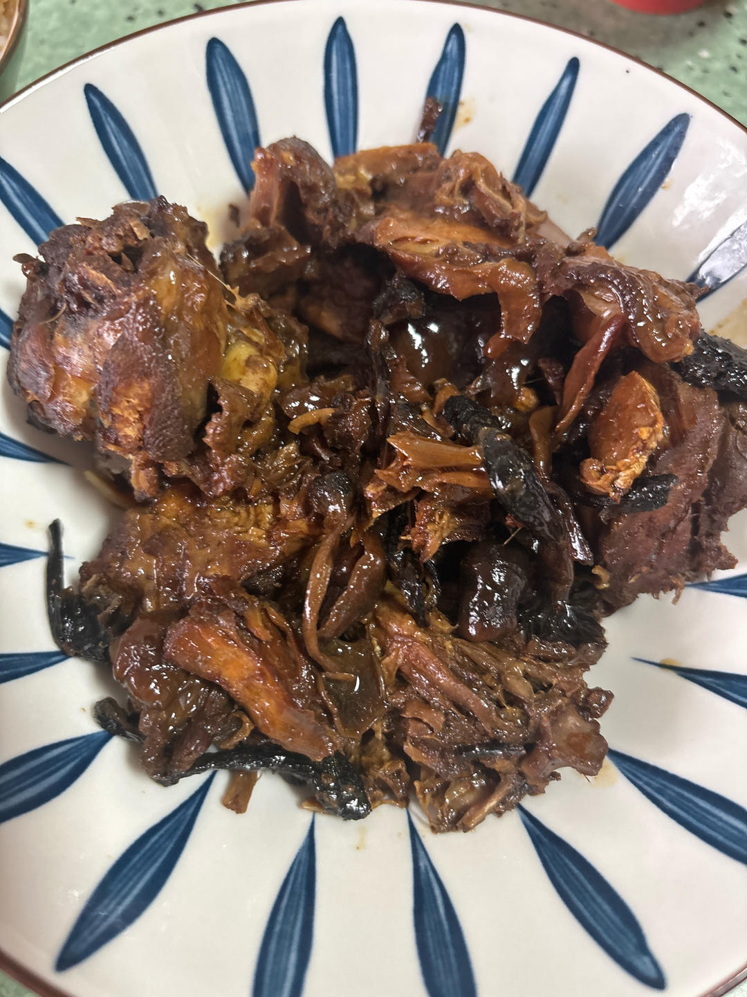 小鸡炖蘑菇(注意一步操作就香气沁人)