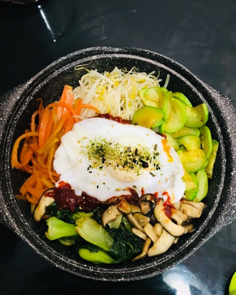 潇清0418做的超美味的韩国拌饭