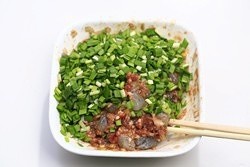 韭菜鲜虾馅饺子的做法 步骤6