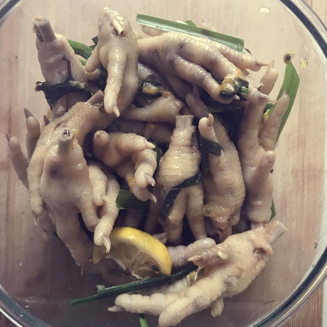 柠檬百香果香茅鸡爪