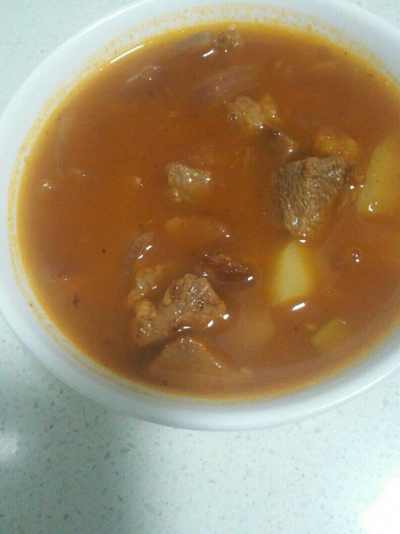 【番茄土豆炖牛腩】