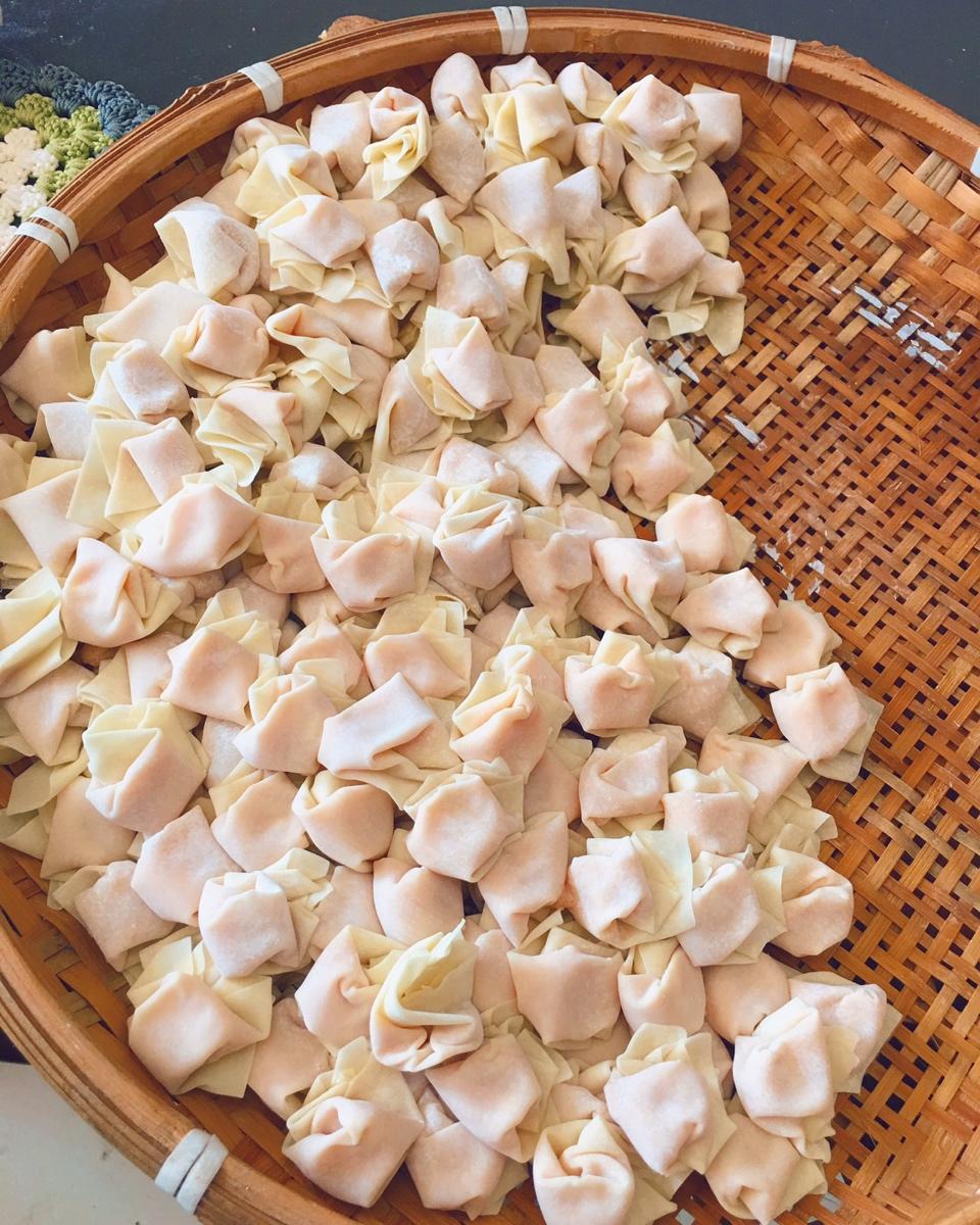 老上海老店小馄饨包法
