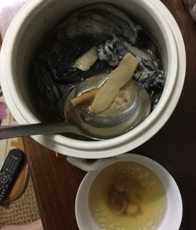 花旗参炖鸡汤