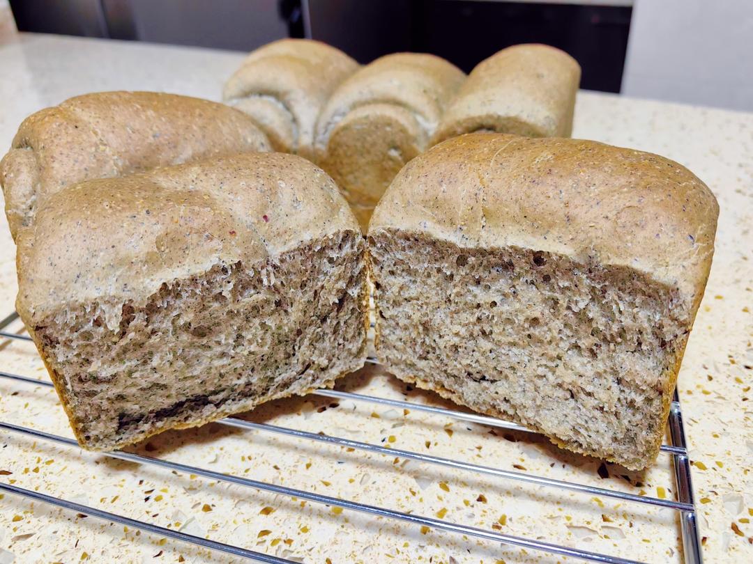 超级香的黑芝麻吐司🍞