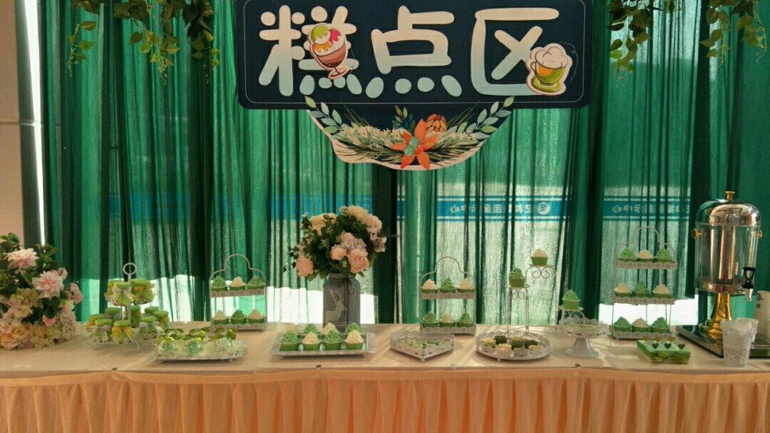 开业甜品台