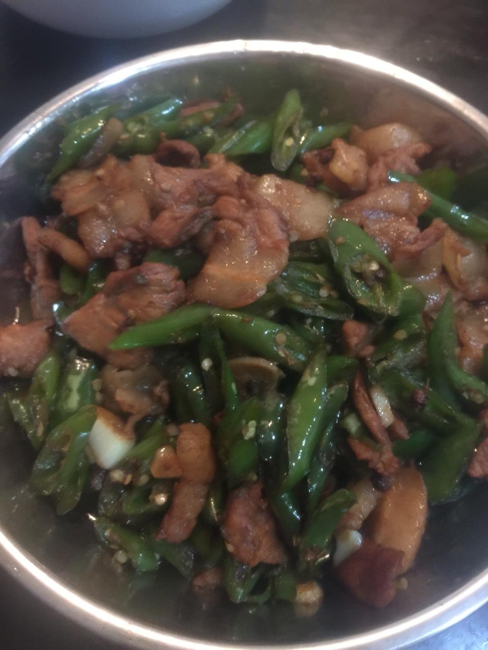 农家小炒肉【记忆中勾魂的油汤】