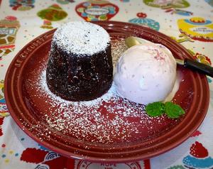 浪漫心太软/巧克力熔岩小蛋糕/情人节首选甜品的做法 步骤1