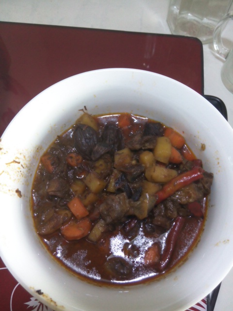 胡萝卜土豆烧牛腩