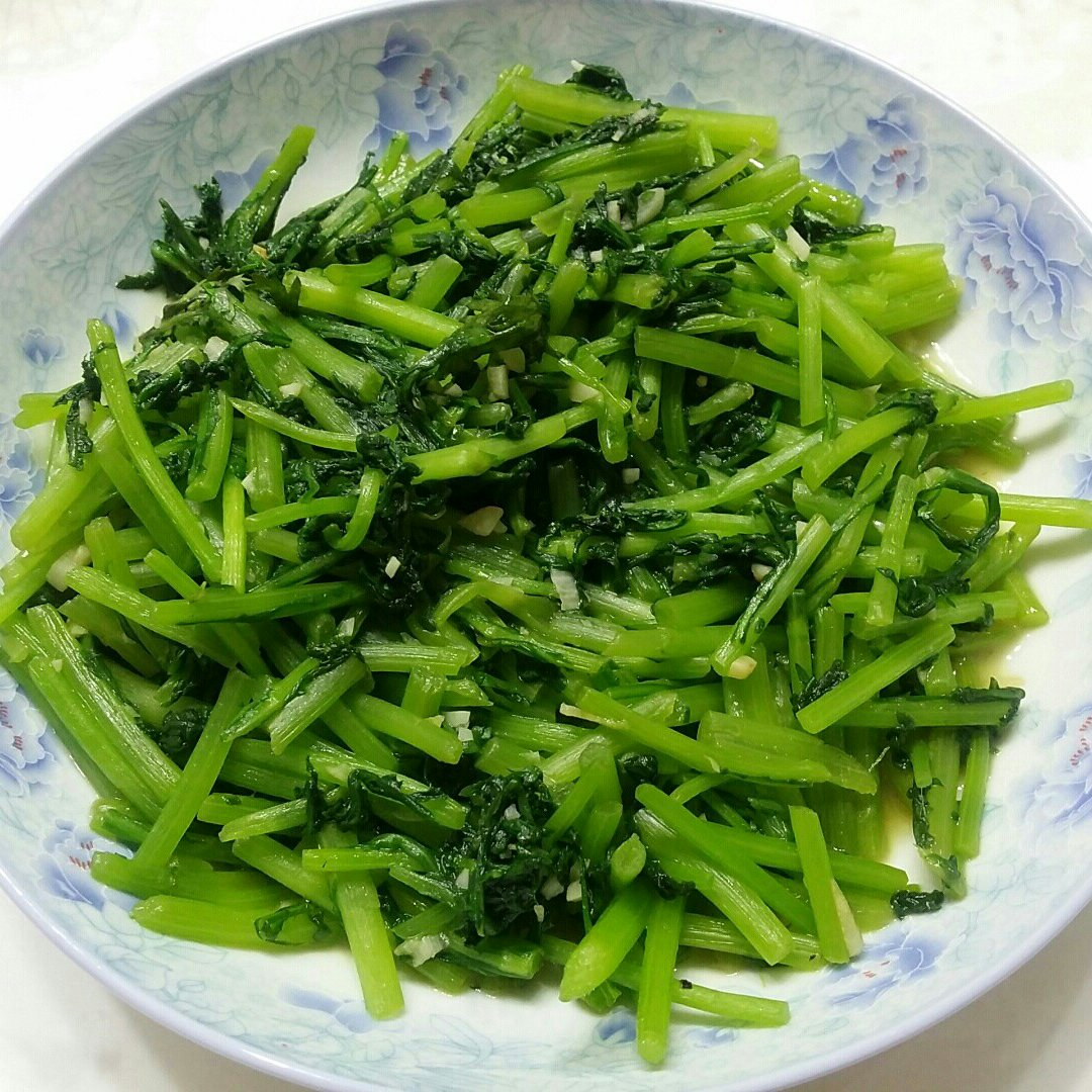 清炒茼蒿