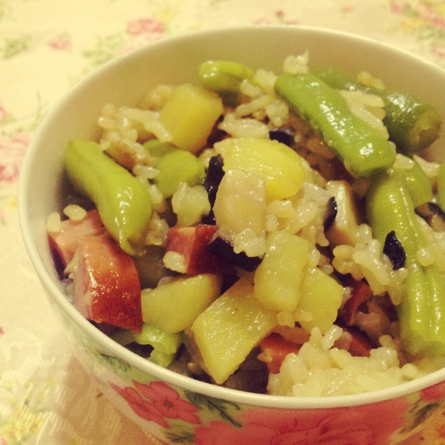 豆角香菇土豆焖饭