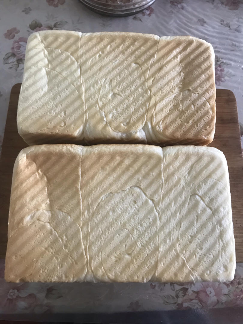 升级版奶香手撕吐司