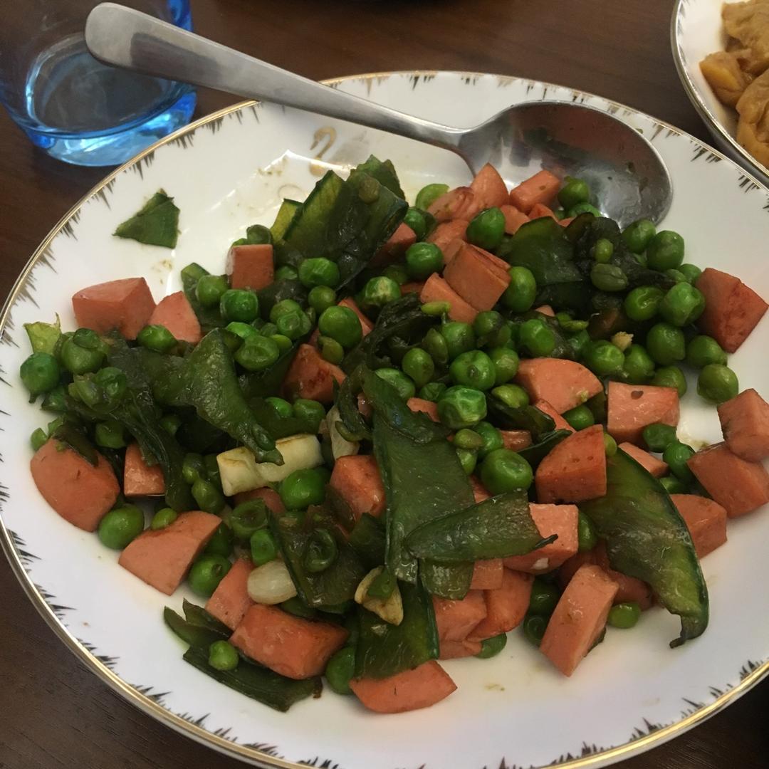火腿豌豆丁