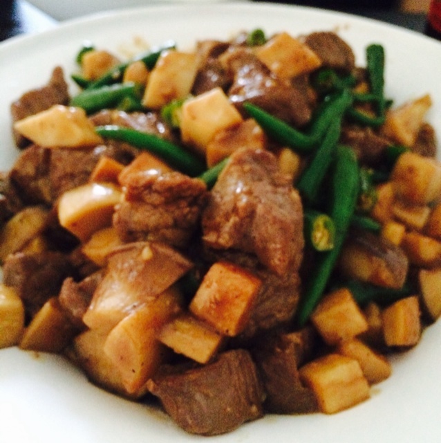 黑椒杏鲍菇牛肉粒
