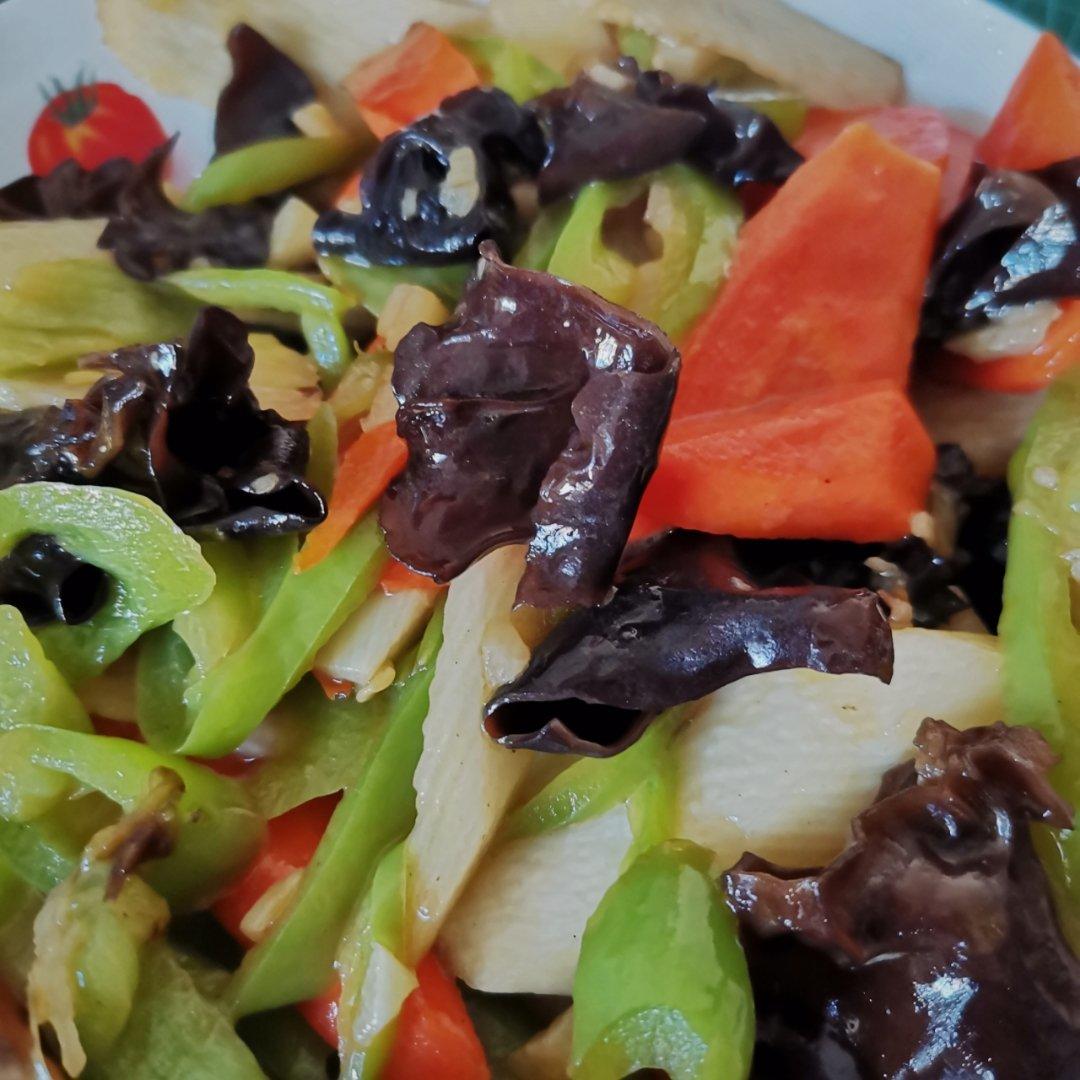 养生食谱之木耳炒山药