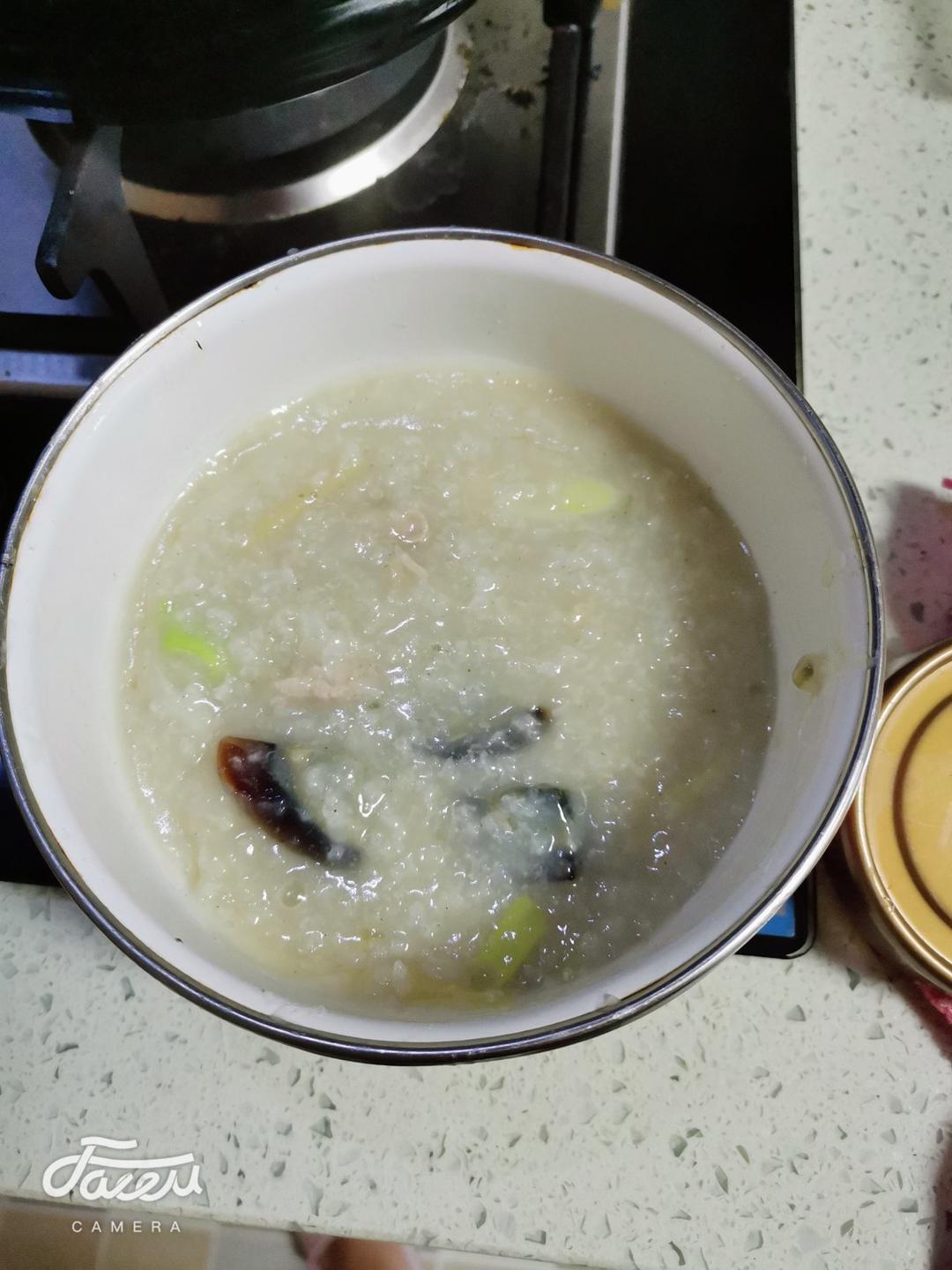 老火皮蛋瘦肉粥，老味道，家常做法