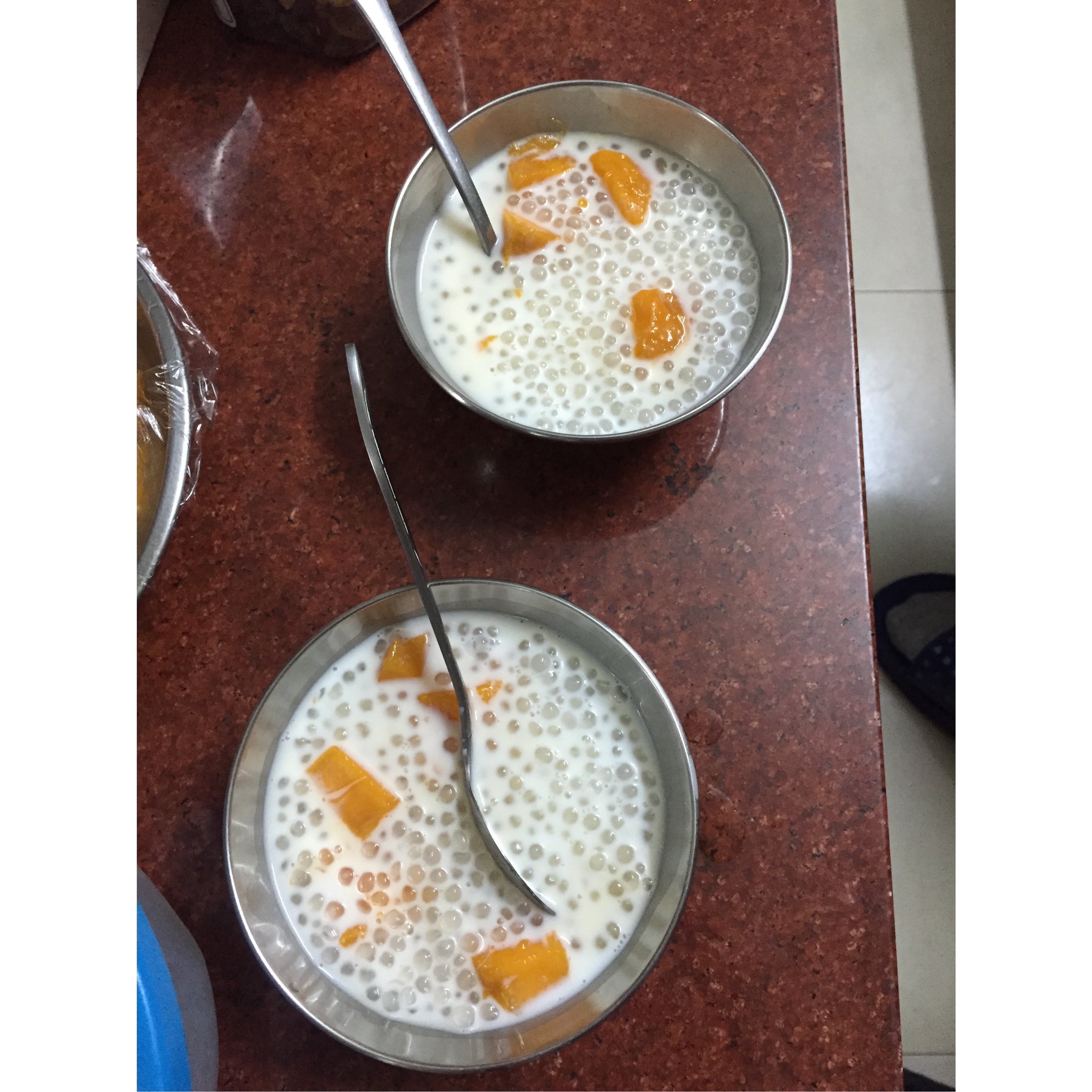 椰汁芒果西米露
