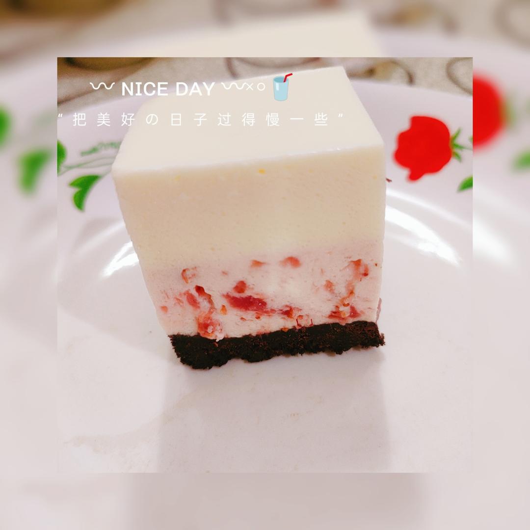 🍓双色草莓酸奶乳酪蛋糕