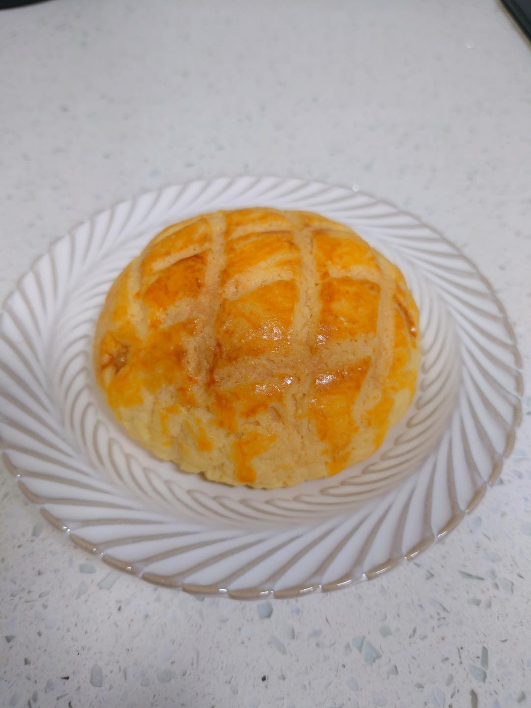 好吃到炸裂的港式菠萝包（附带制作酥皮的小视频）