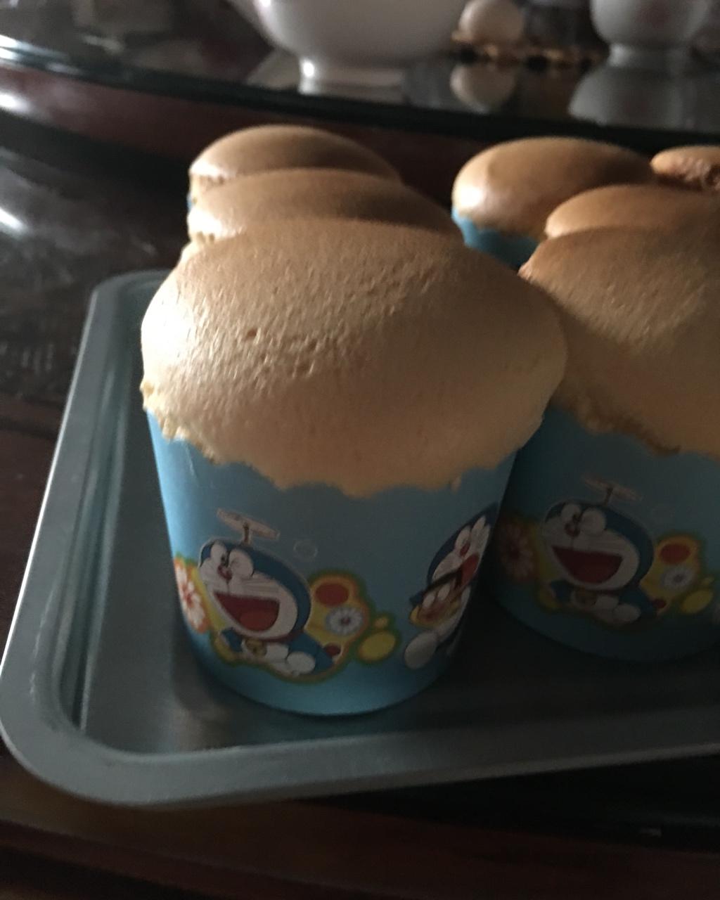 软绵绵的纸杯蛋糕