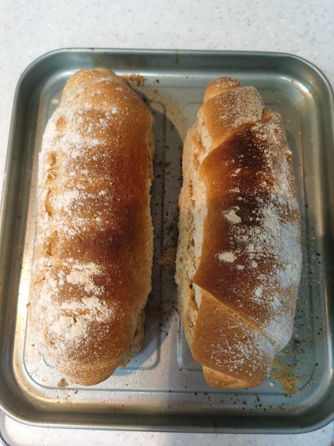 新手手揉，低卡减脂100%黑麦全麦面包