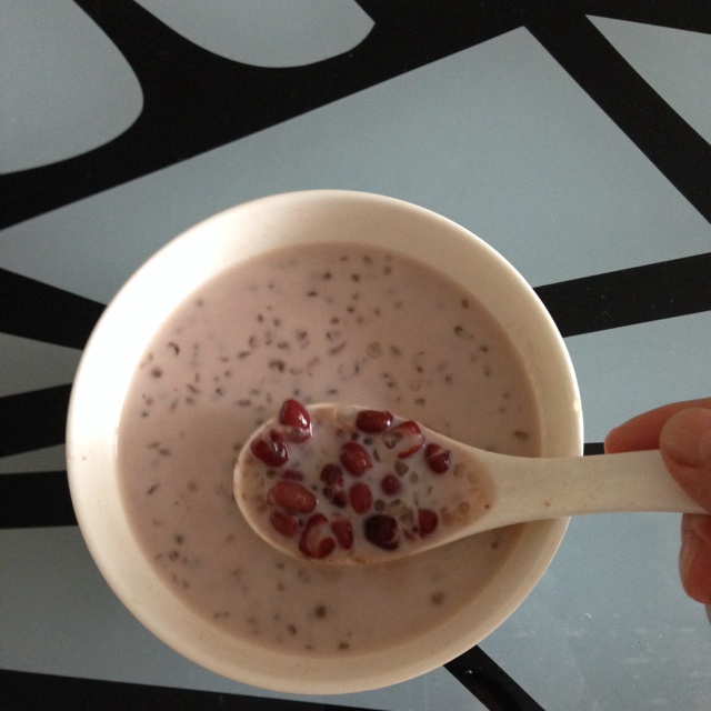 红豆牛奶西米露