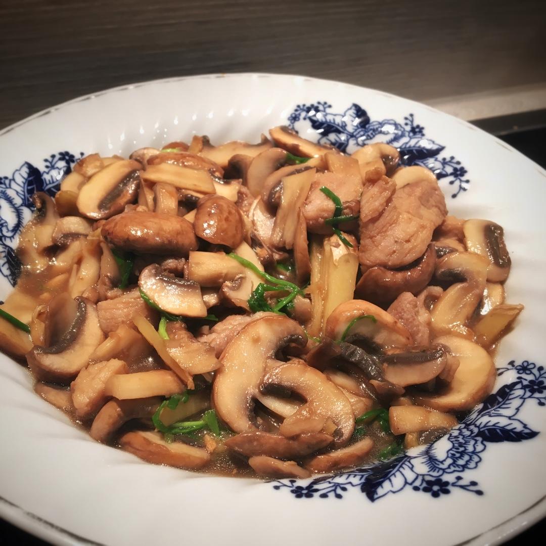 蘑菇炒肉片