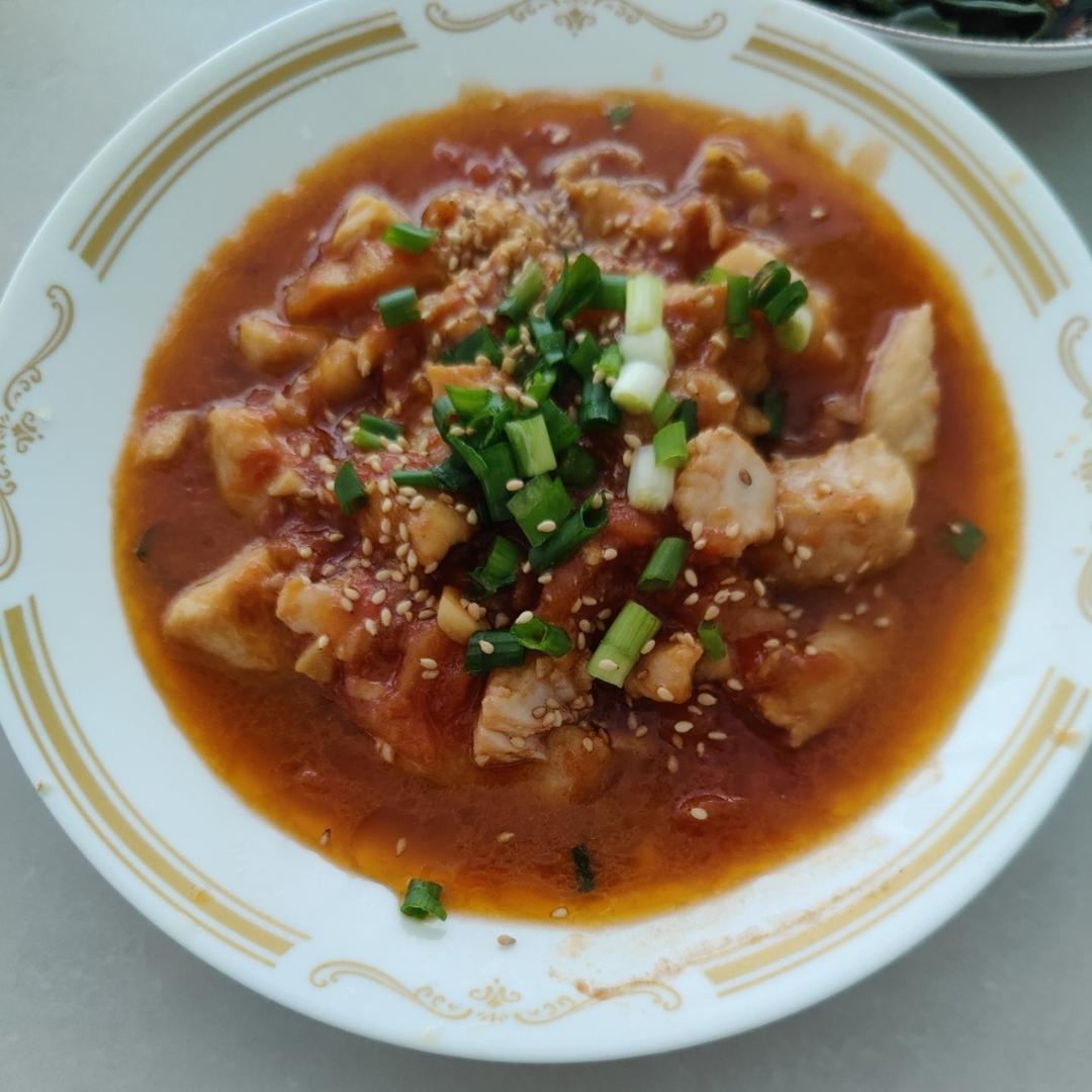 番茄鱼巴沙鱼（也可以用番茄龙利鱼），番茄酱汁超浓郁，营养又下饭！