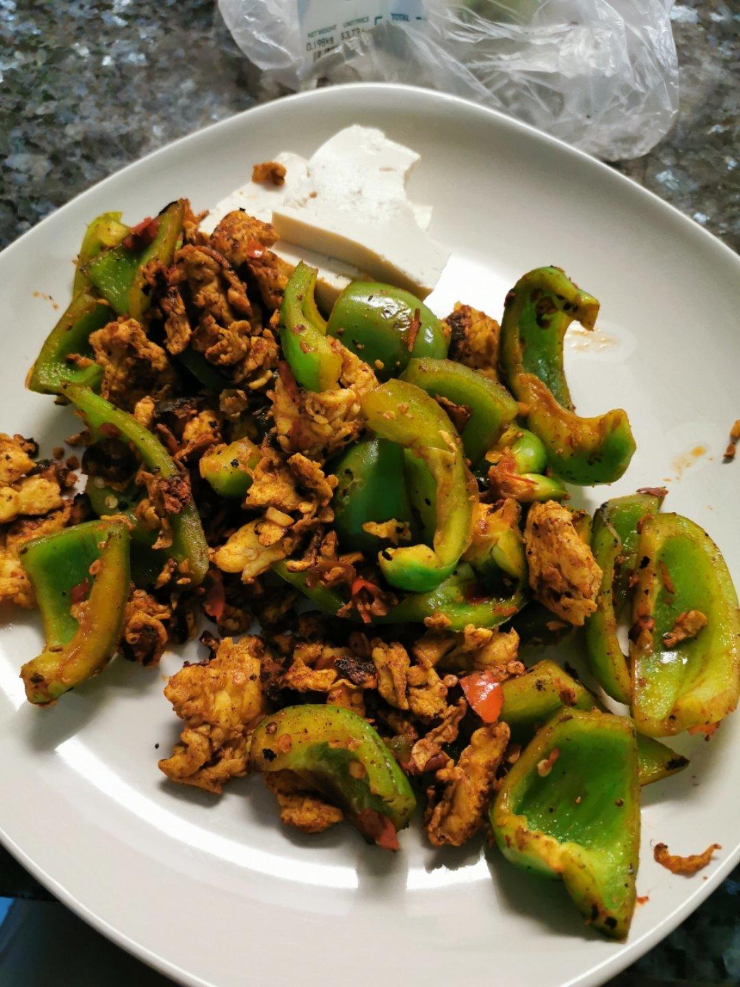 快手菜1:青椒炒鸡蛋