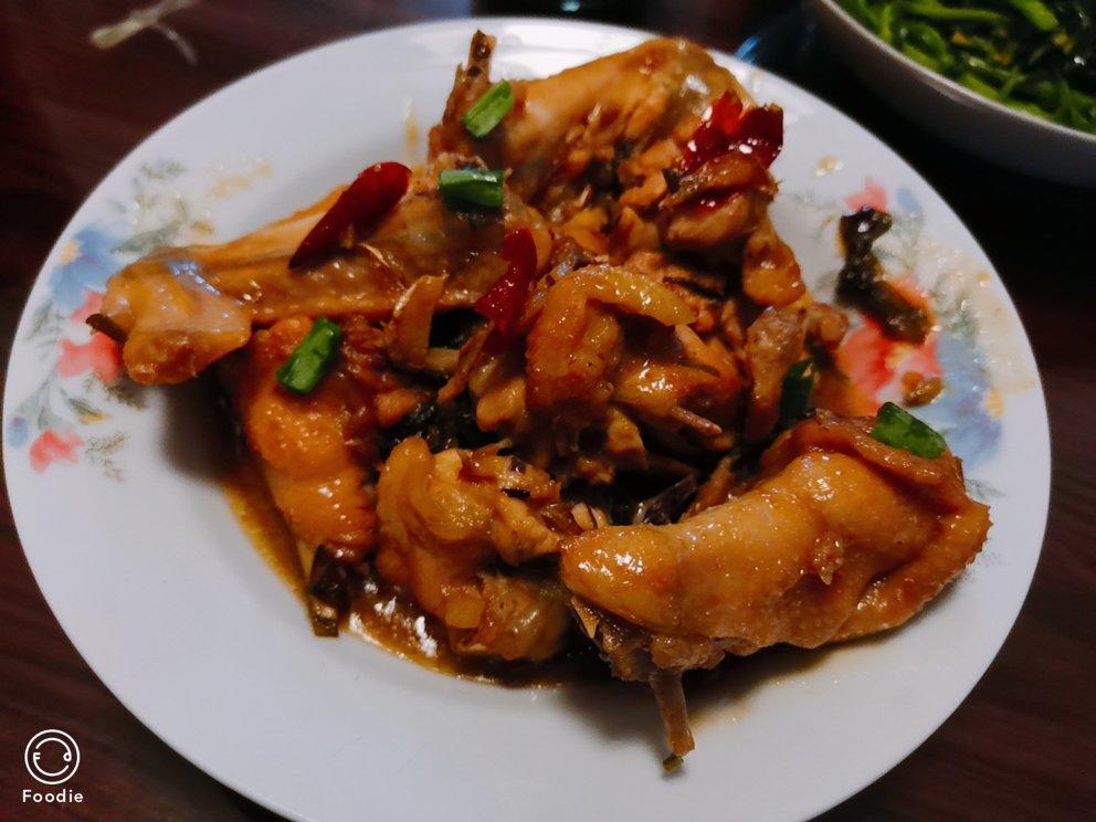 外婆教我的红烧鸡翅·连汤汁都狠好吃！！！