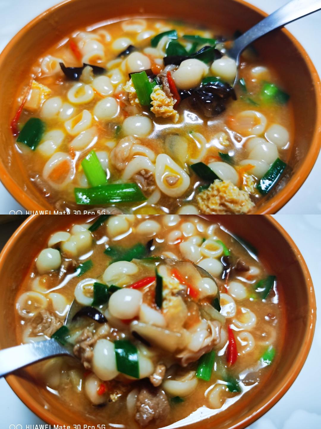 冬日暖暖的羊肉窝窝饭～比蛋炒饭用料还全～营养美味～