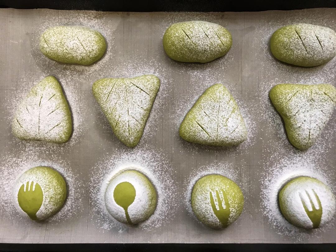 抹茶豆沙奶酪软欧包