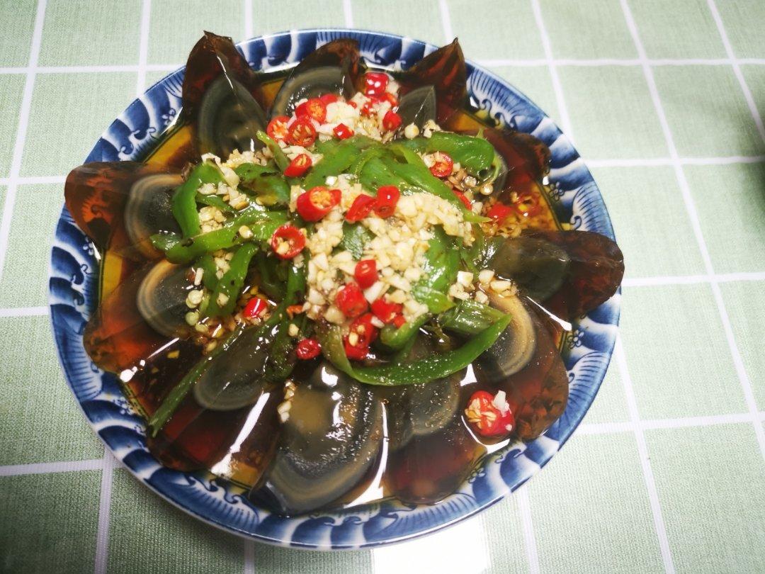 烧椒皮蛋