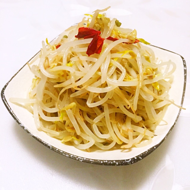 会飞的小驴做的凉拌豆芽