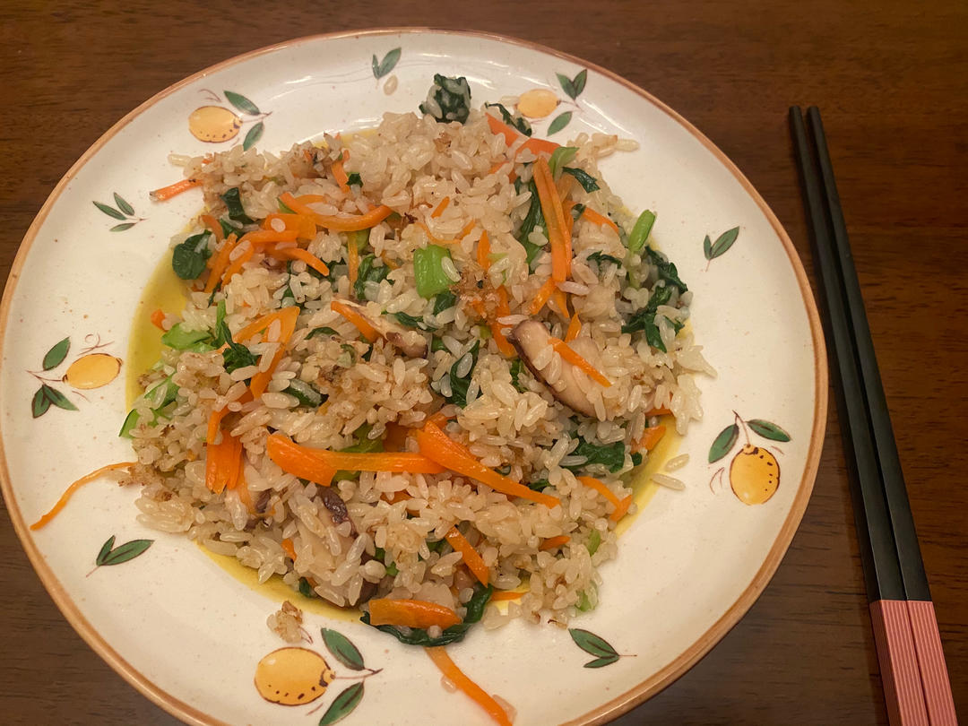 简单又好吃的包菜炒饭