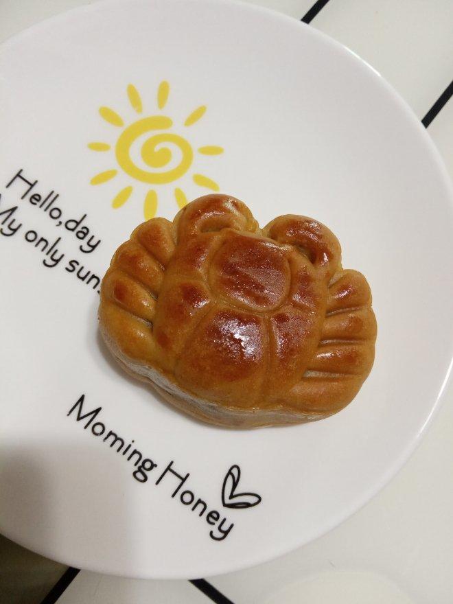 螃蟹月饼，广式蛋黄莲蓉螃蟹月饼，中秋月饼