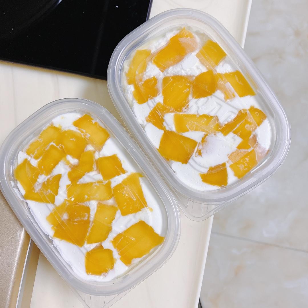 《Tinrry下午茶》教你做芒果班戟和芒果千层饼