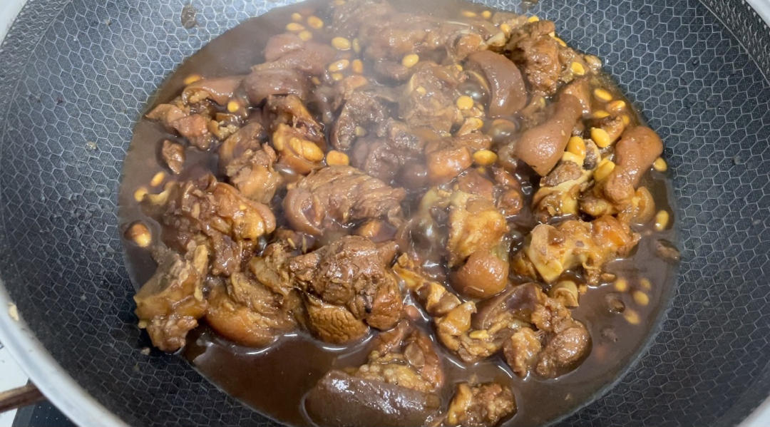 黄豆炖猪蹄儿