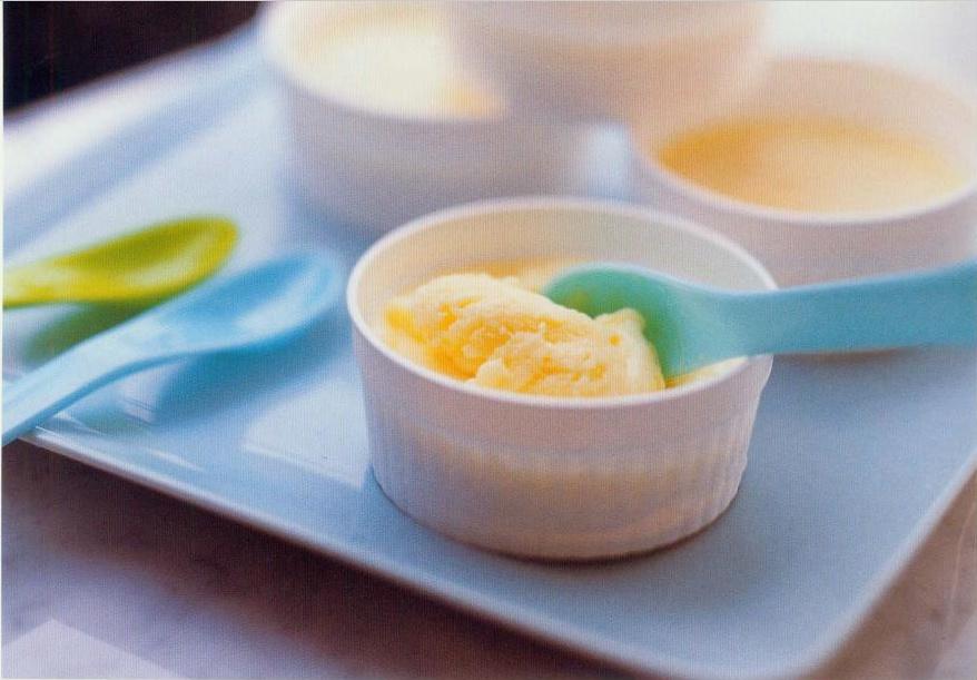 香草冰淇淋-减少蛋的用量且不添加鲜奶油的做法